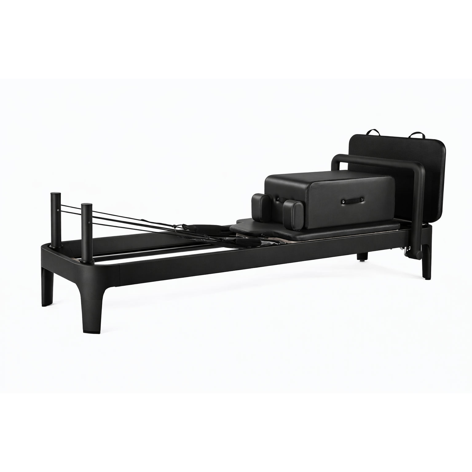 The Virtù Line Reformer CALIGO Black Edition