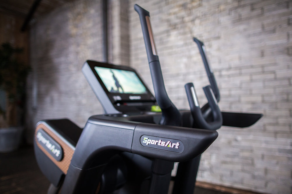 SportsArt ECO-NATURAL Status Line Crosstrainer Verso V886