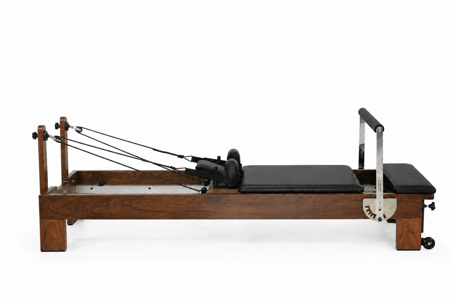 The Virtù Line Reformer NOCE NERA