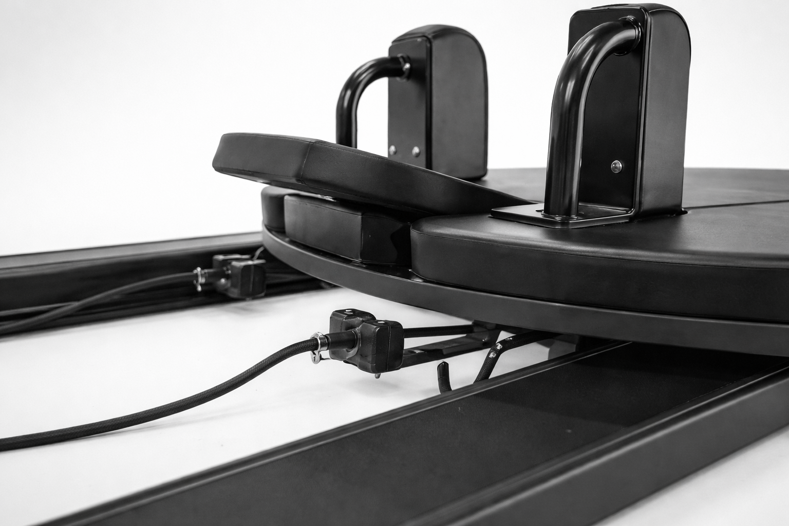 The Virtù Line Reformer BRUMA