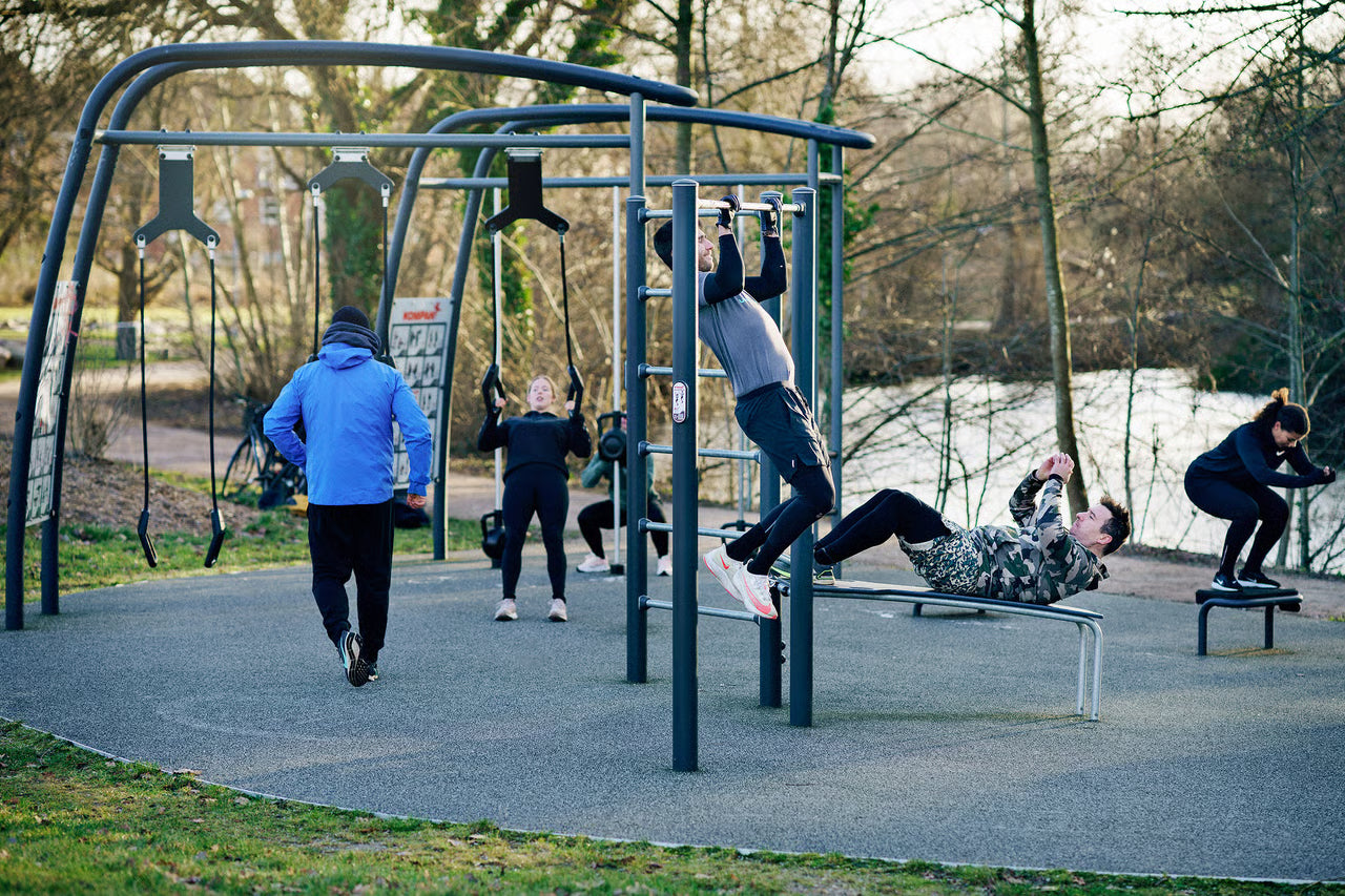 Kompan Outdoor Crosstraining Pro Combi 1