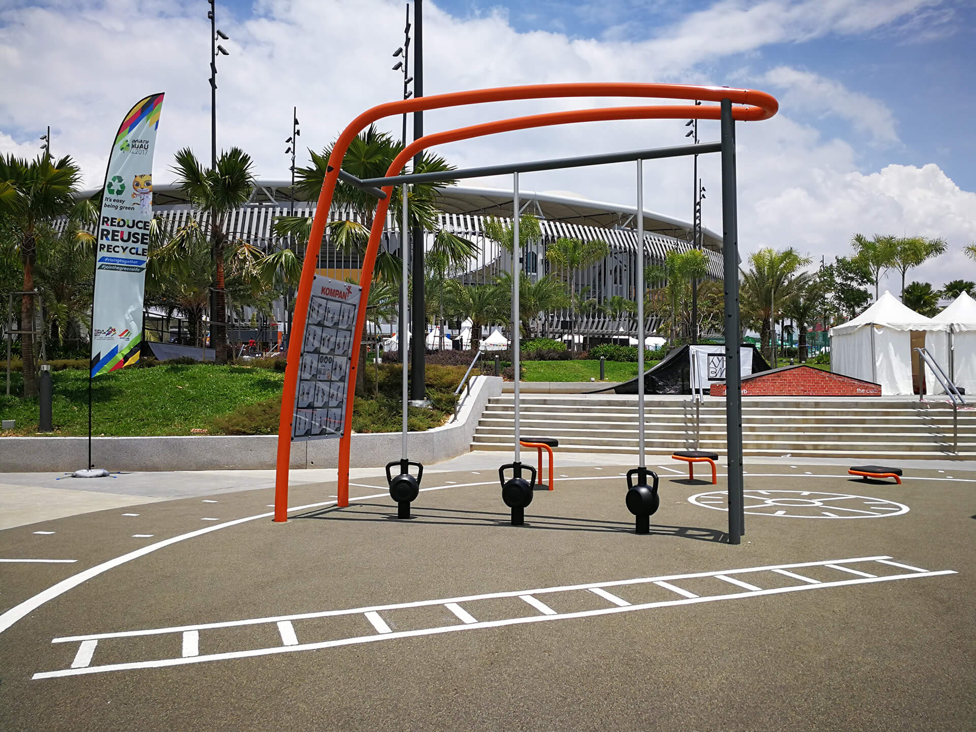 Kompan Outdoor Magnetic Bells Pro