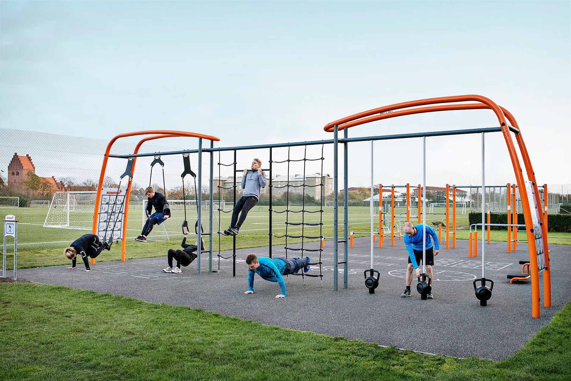 Kompan Outdoor Crosstraining Pro Combi 1