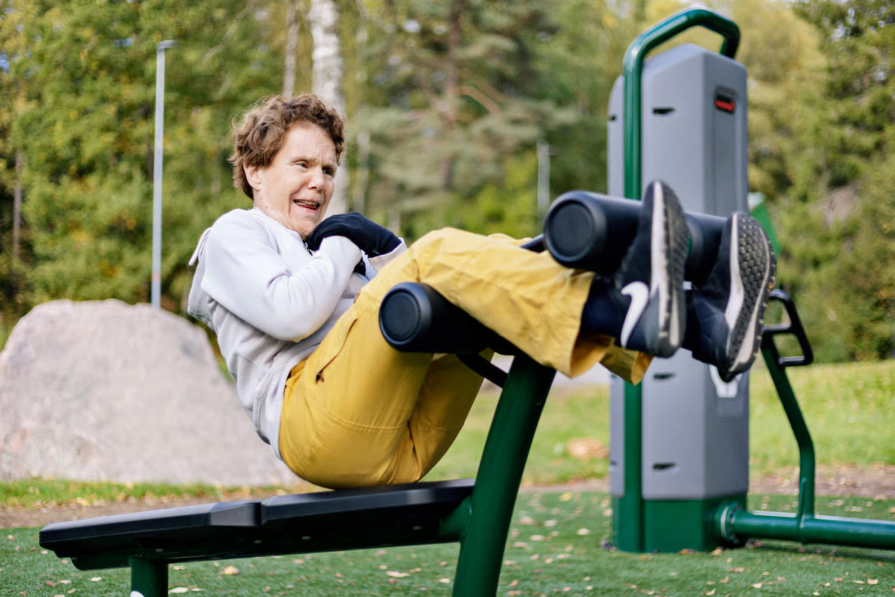 Kompan Outdoor Sit-Up Bank Pro