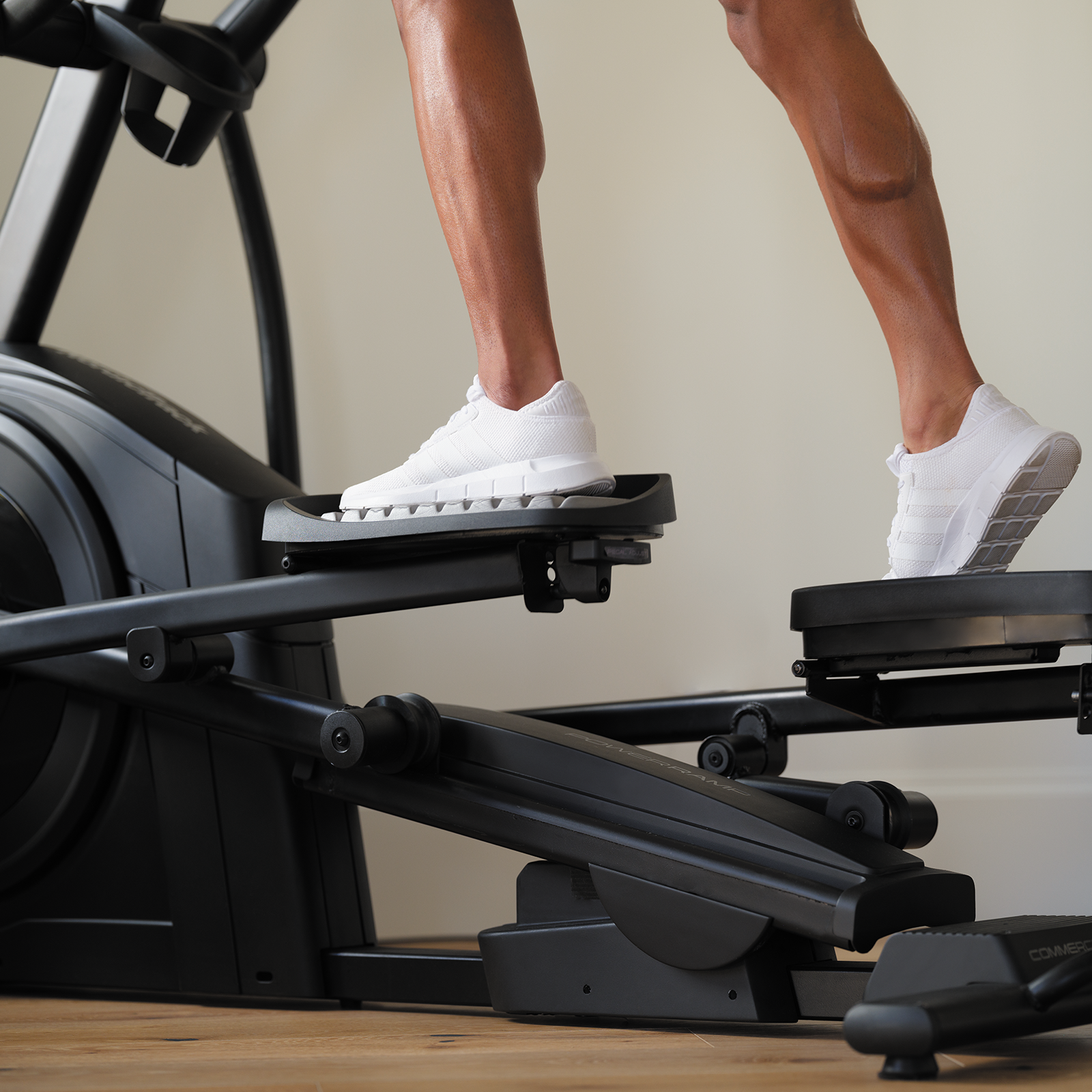 NordicTrack Ellipsentrainer AirGlide 14i