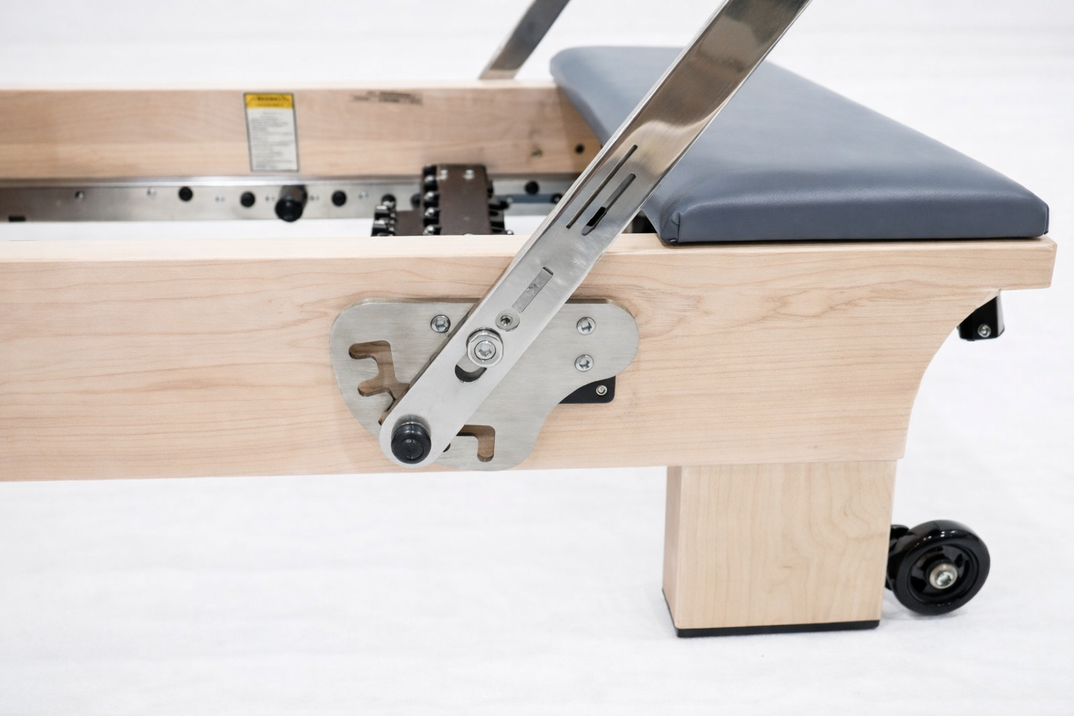 The Virtù Line Reformer NATURA