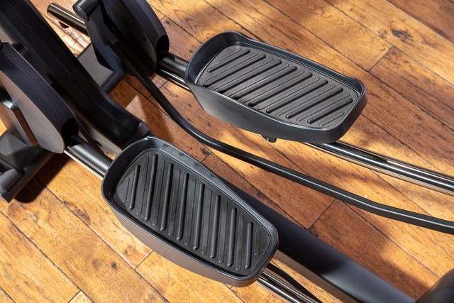 SportsArt ECO-POWR Elite Line Ellipsentrainer G874