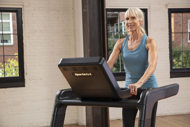 SportsArt ECO-POWR Elite Line Laufband G660