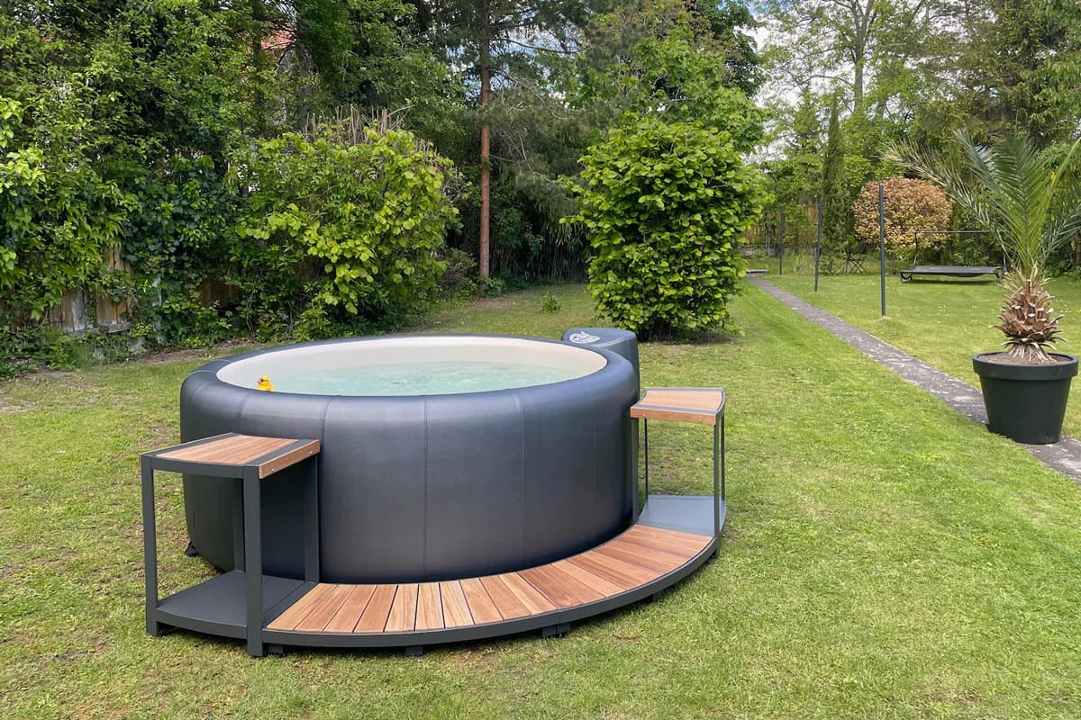 Softub Whirlpool STEPPER Edelstahl-Stauseeholz