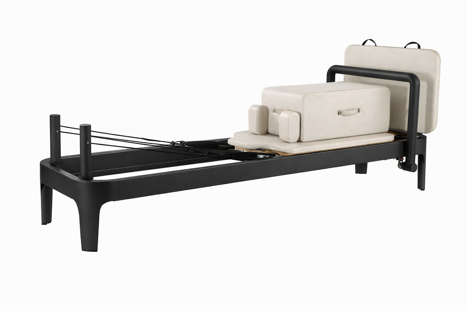 The Virtù Line Reformer CALIGO