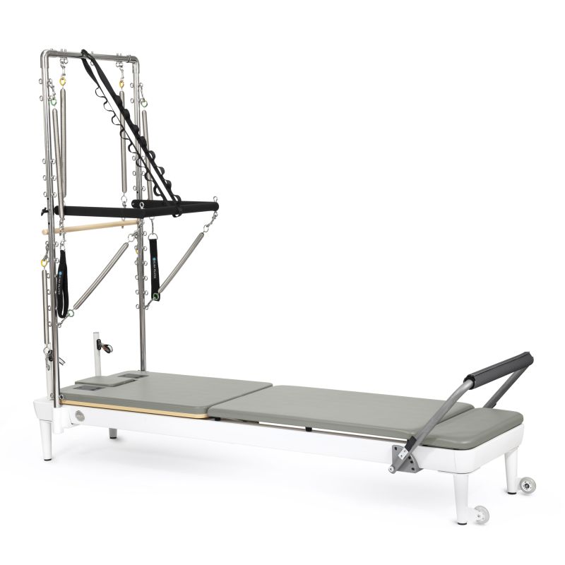 Elina Pilates Nubium Reformer mit Half Cadillac