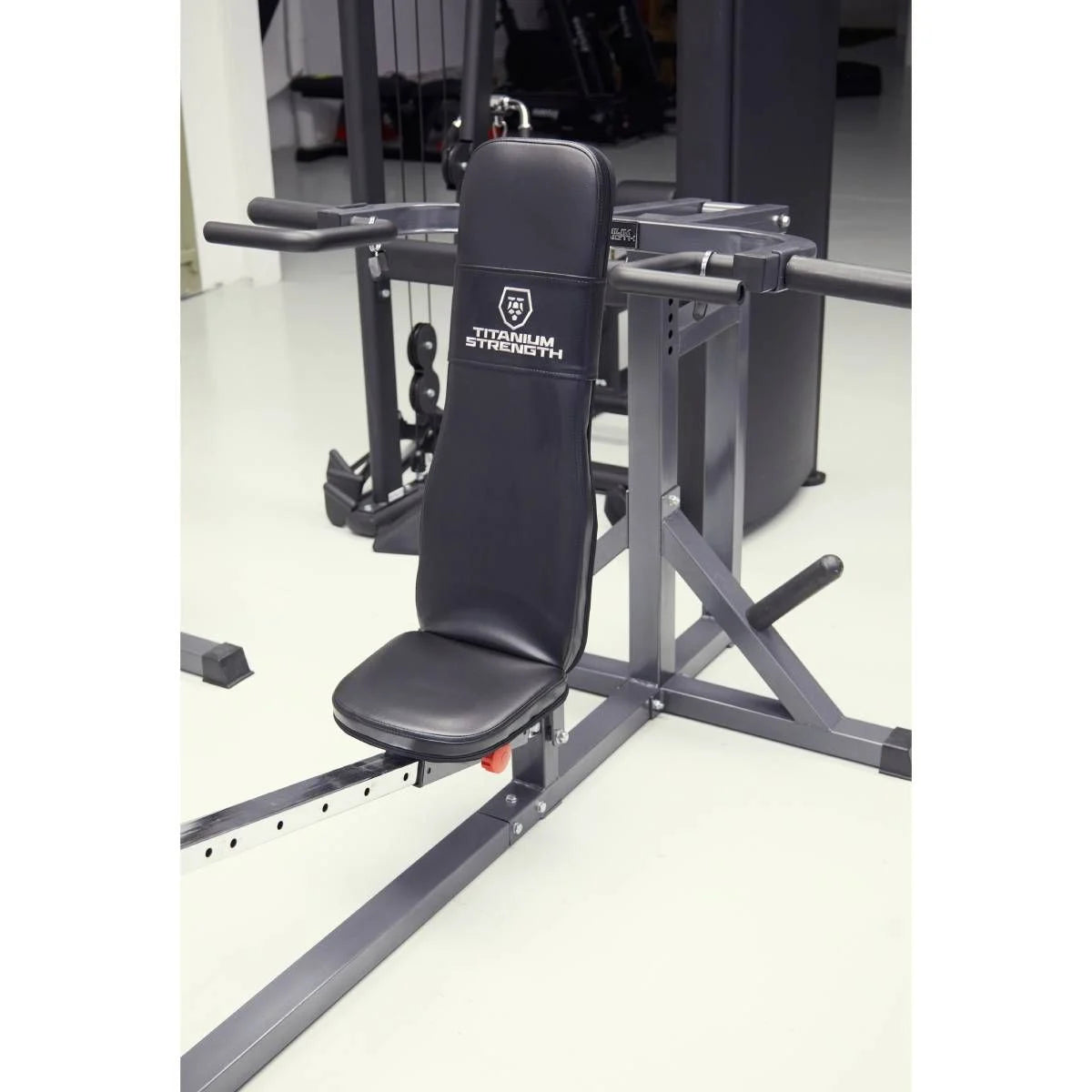 Titanium Strength Multifunktionale Brust- und Schulterpresse PM50