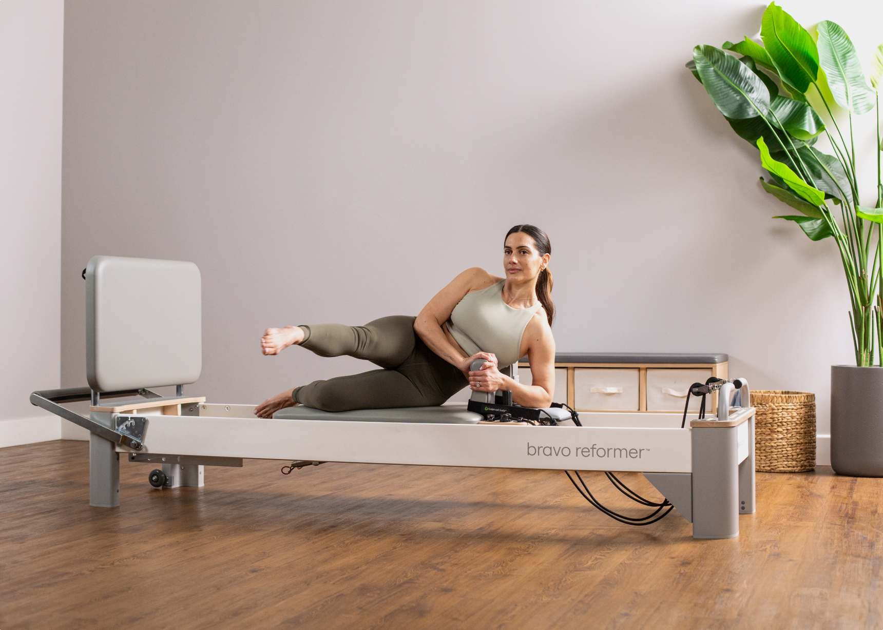 Balanced Body Padded Jumpboard – Ansicht 50 — Pilates Zubehör | Balanced Body