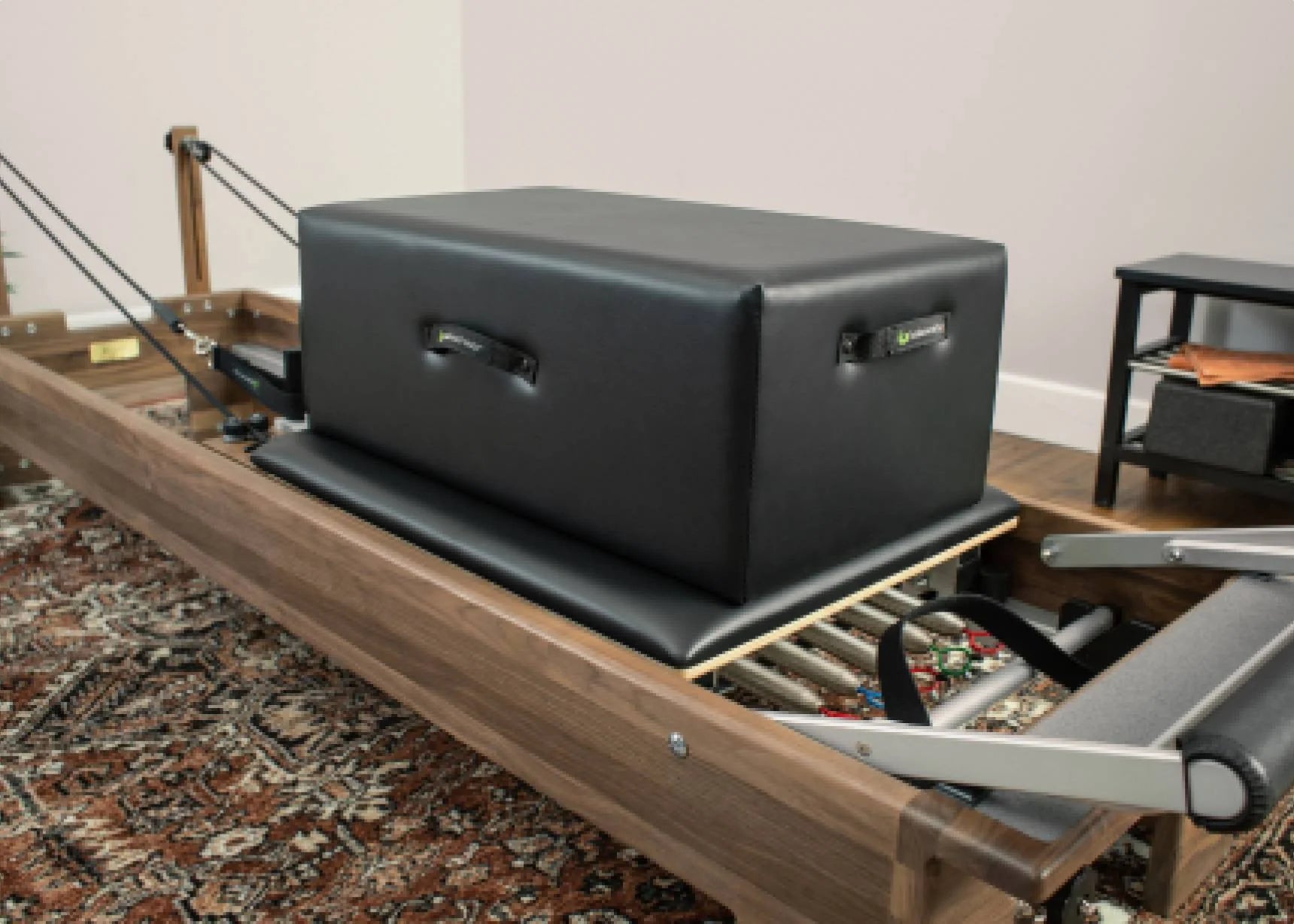 Balanced Body New York Sitting Box – Ansicht 4 — Pilates Zubehör | Balanced Body