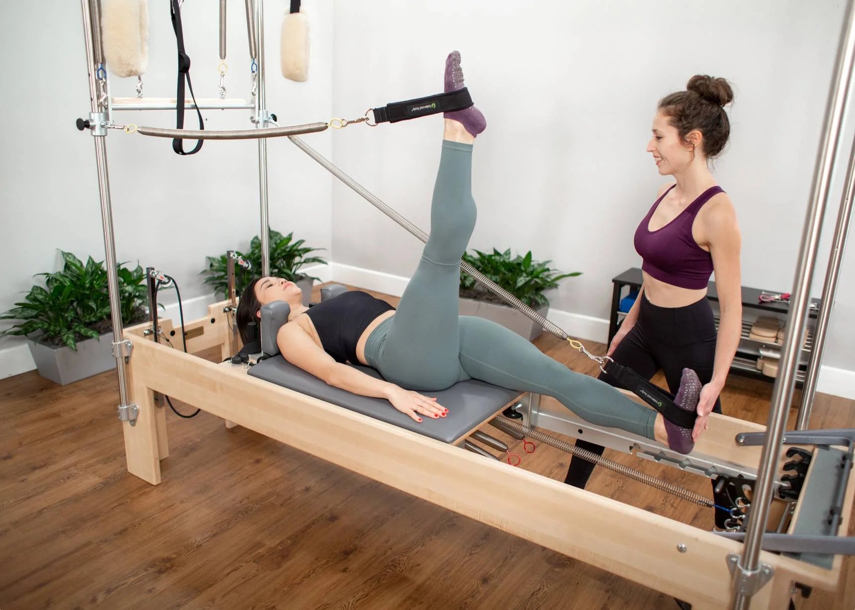 Balanced Body Reformer Trapez Combination Cadillac – Ansicht 6 — Pilates Reformer | Balanced Body