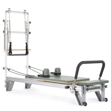 Elina Pilates Mentor Reformer mit Half Cadillac