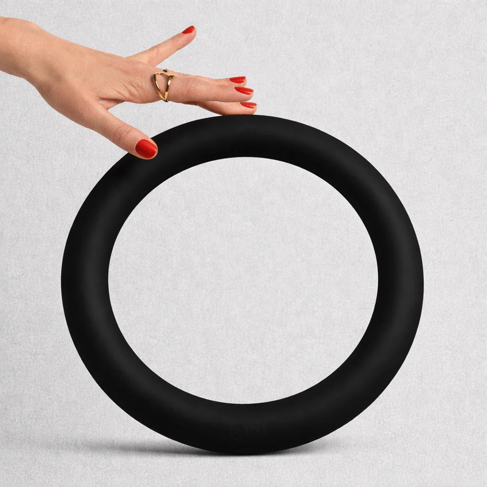 The Virtù Line Form Ring
