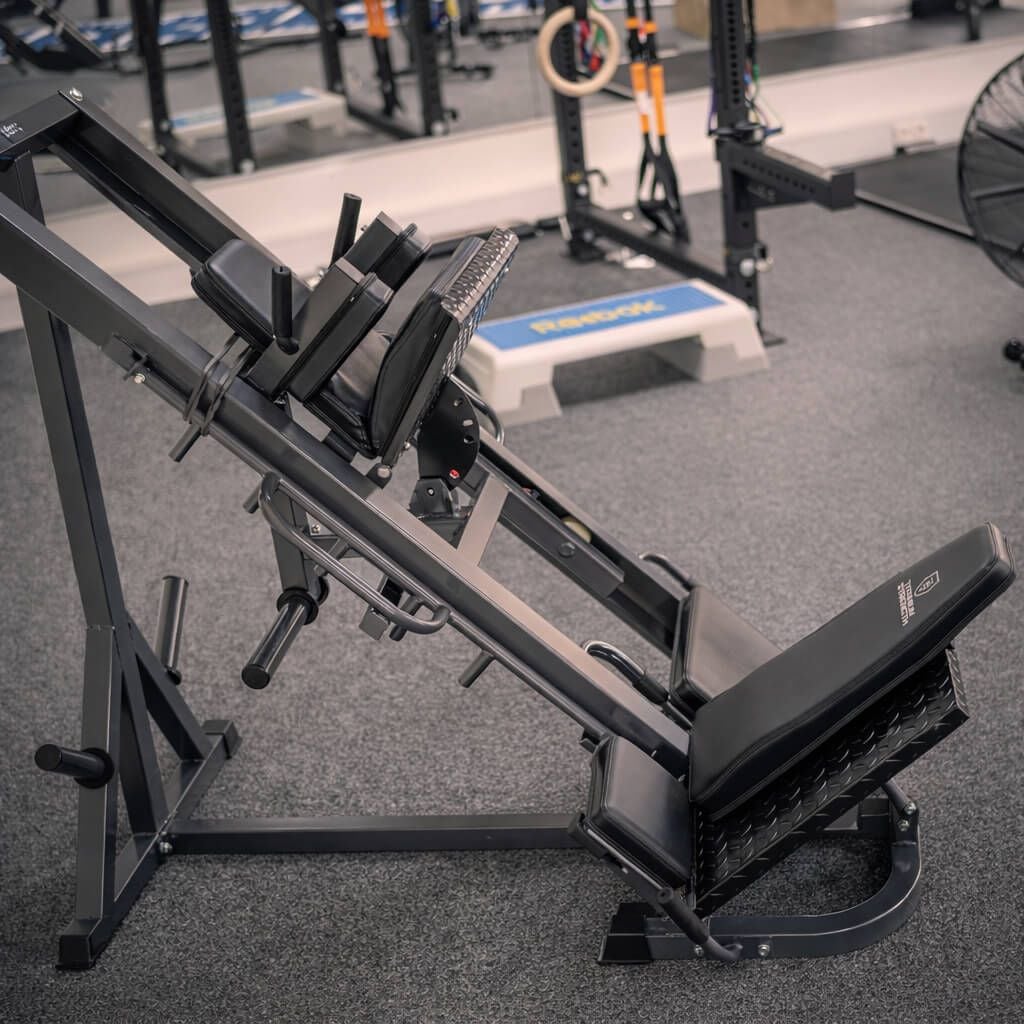 Titanium Strength Beinpresse / Hack Squat Supreme