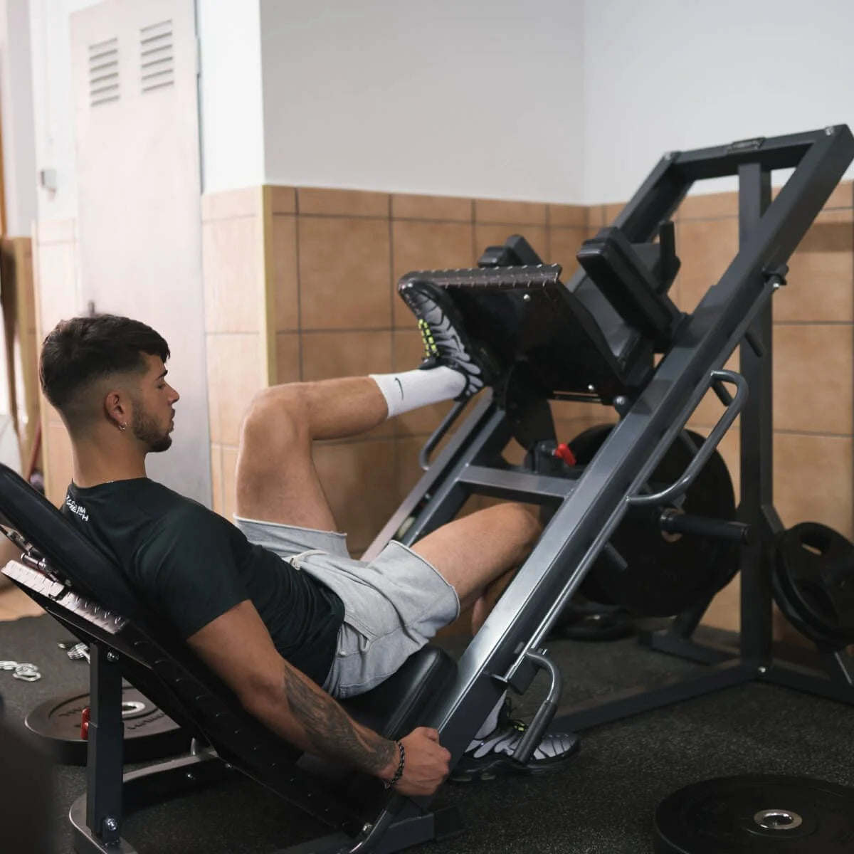 Titanium Strength Beinpresse / Hack Squat Supreme