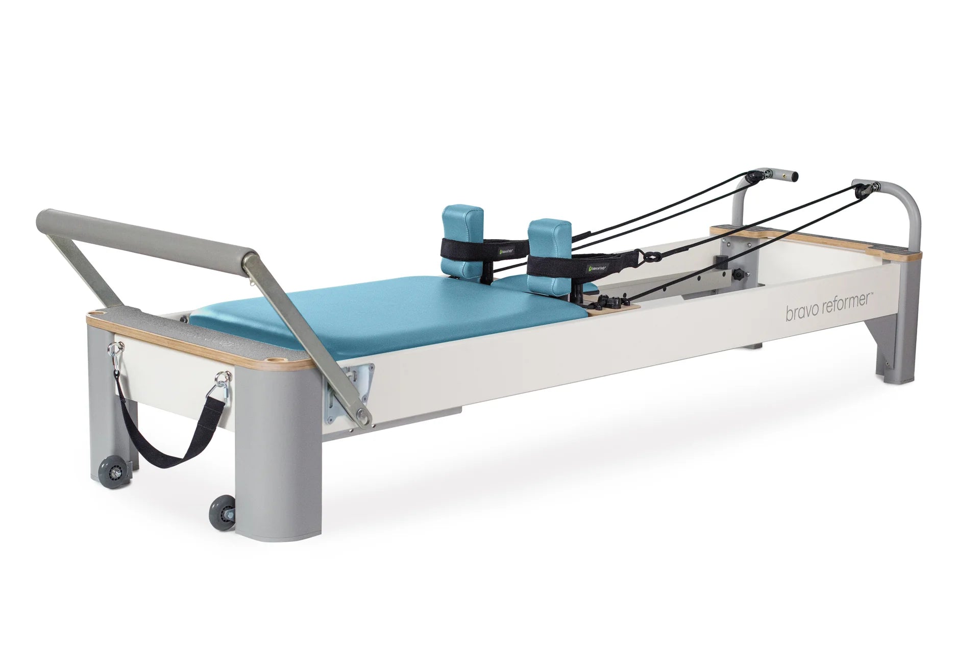 Balanced Body Bravo Reformer – Ansicht 45 — Pilates Reformer | Balanced Body