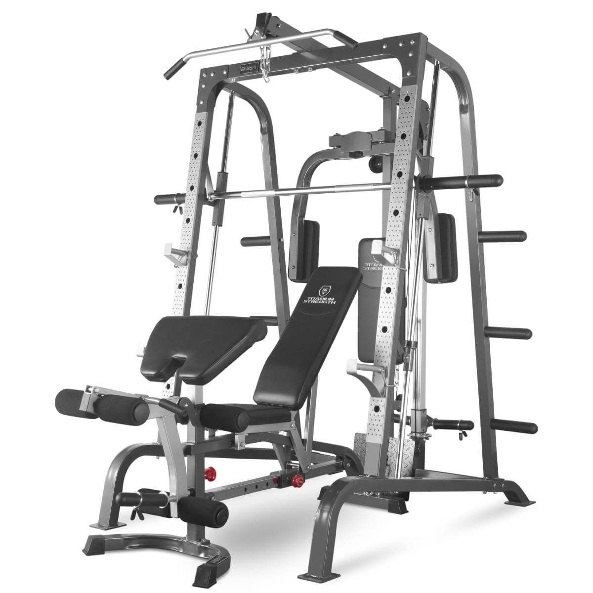 Titanium Strength Smith Machine mit Kabelzug, Hantelbank mit Beinstrecker, Pec Dec und Scott Bench 180SP
