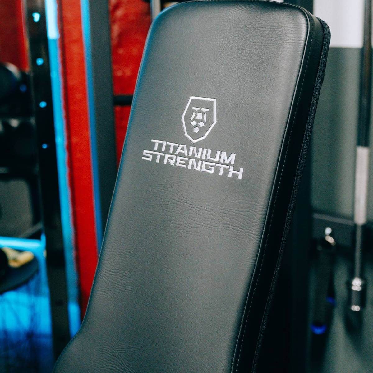 Titanium Strength HD Utility Hantelbank 130RB
