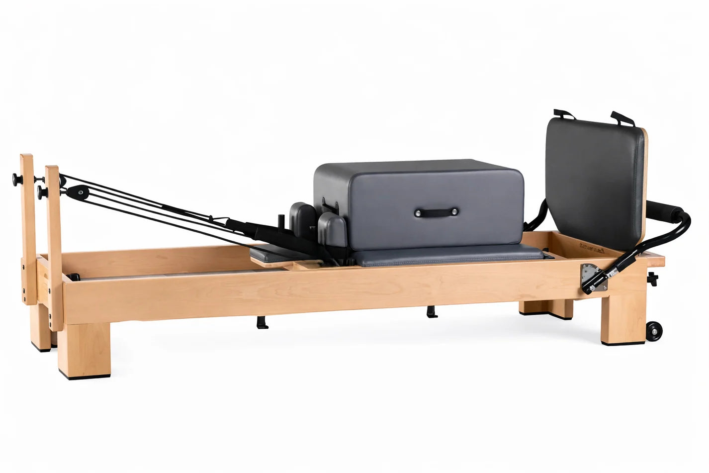 The Virtù Line Reformer AURA
