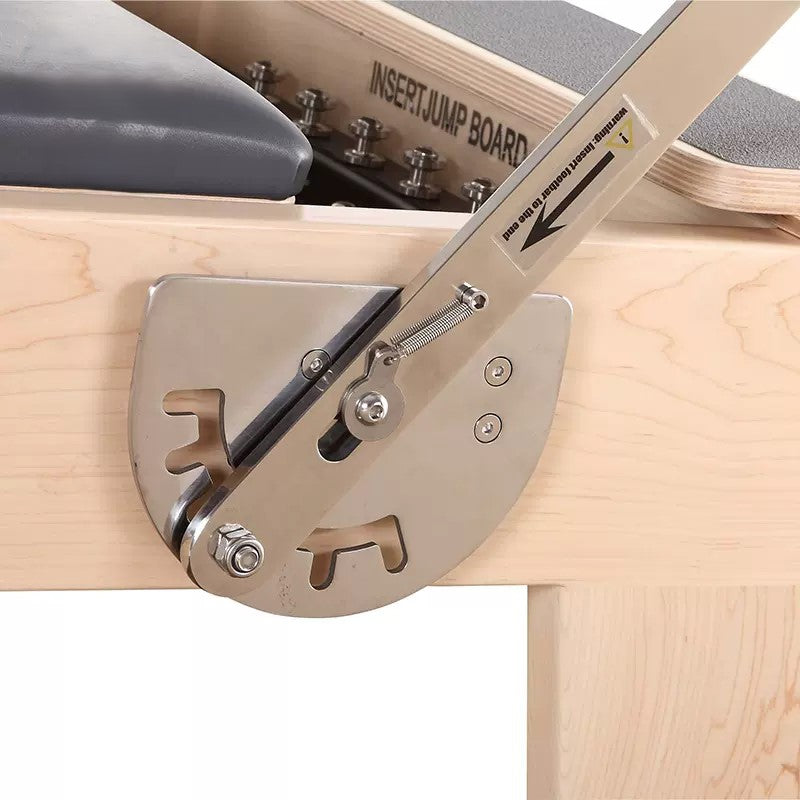 The Virtù Line Reformer ESSENZA