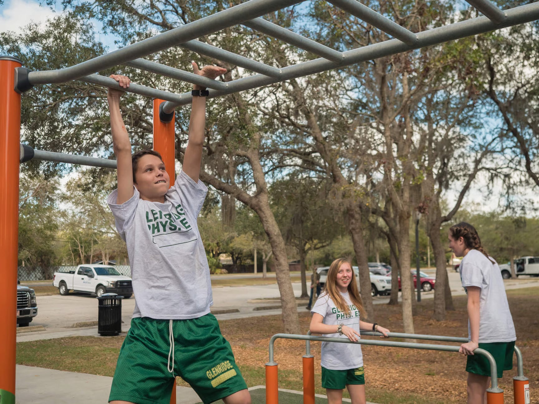 Kompan Outdoor Street Workout Hangelstrecke