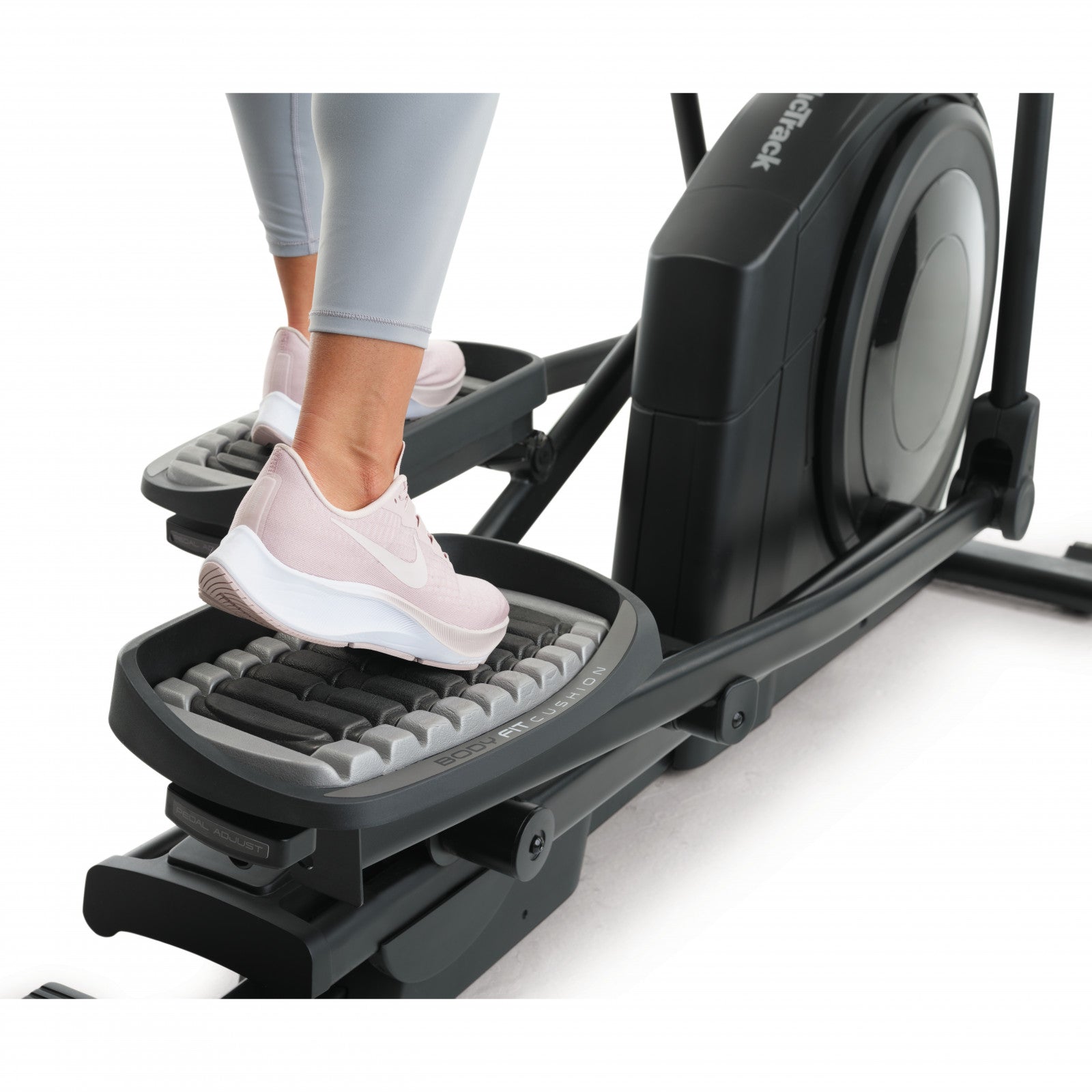 NordicTrack Ellipsentrainer AirGlide 14i