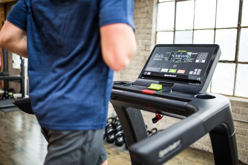 SportsArt ECO-POWR Status Line Laufband G690 Verde