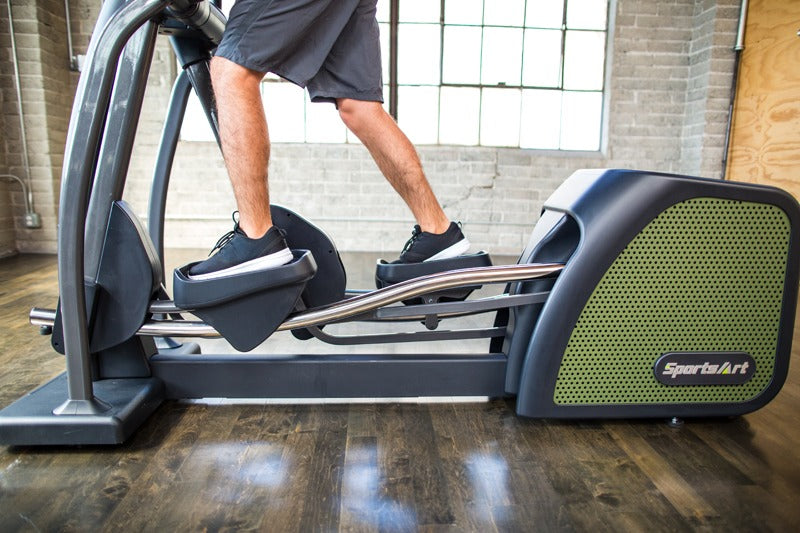 SportsArt ECO-POWR Status Line Ellipsentrainer G876