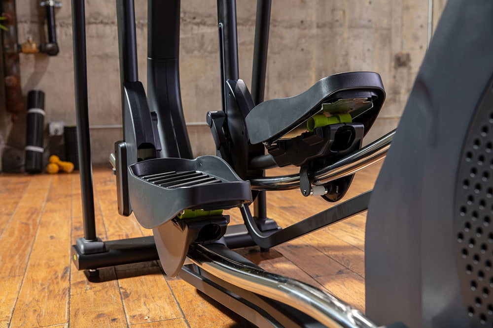 SportsArt ECO-NATURAL Elite Line Ellipsentrainer E874