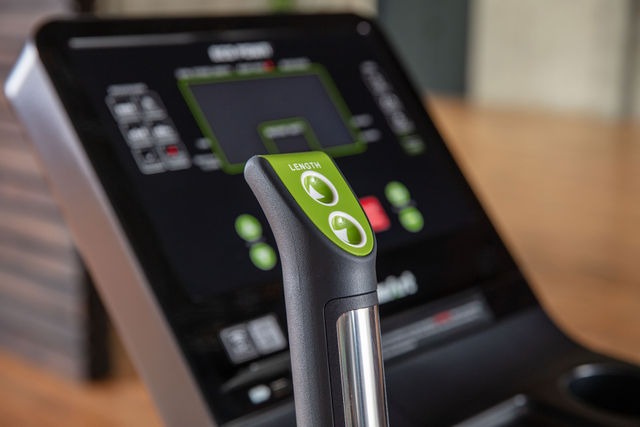 SportsArt ECO-POWR Elite Line Ellipsentrainer G874