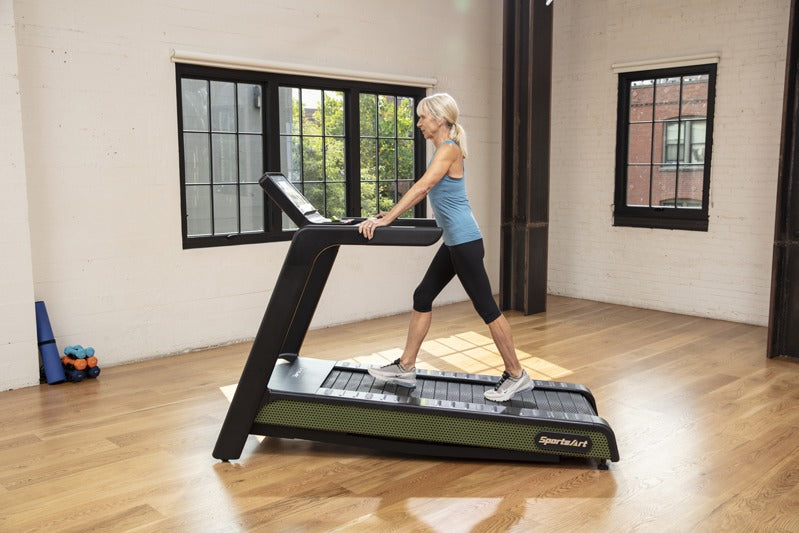 SportsArt ECO-POWR Elite Line Laufband G660