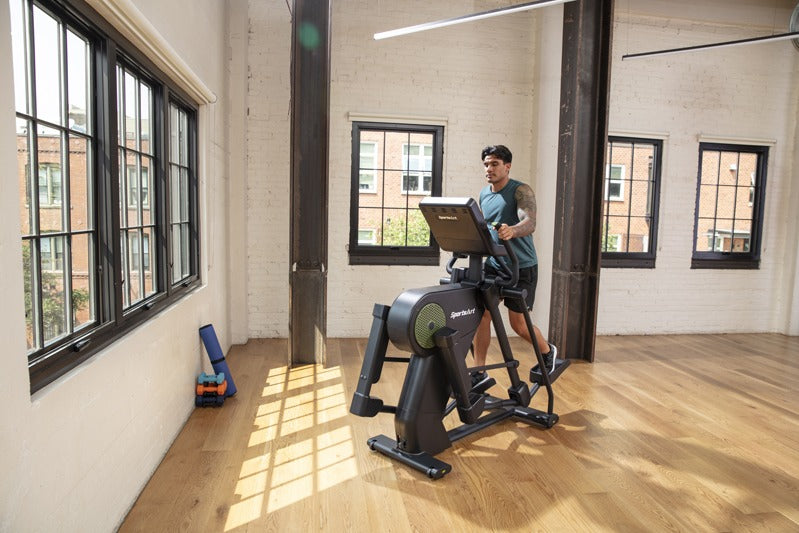 SportsArt ECO-POWR Status Line Ellipsentrainer G866 Front-Drive