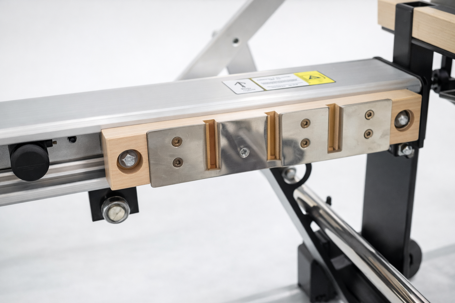 The Virtù Line Reformer SERENITA Black Edition