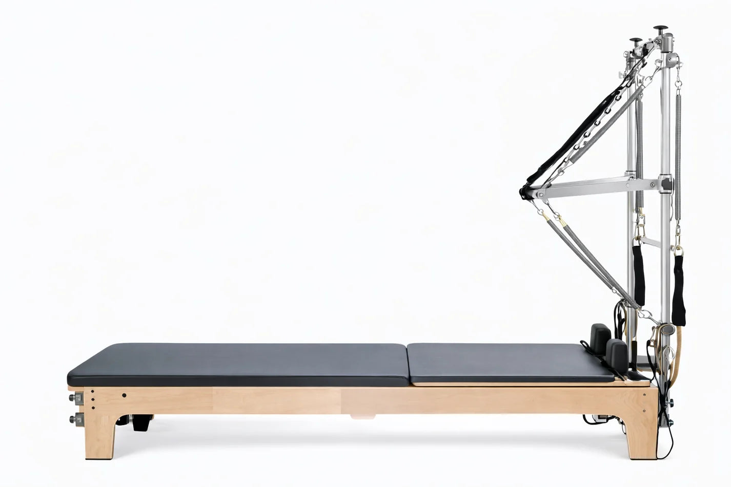 The Virtù Line Reformer SOLEA