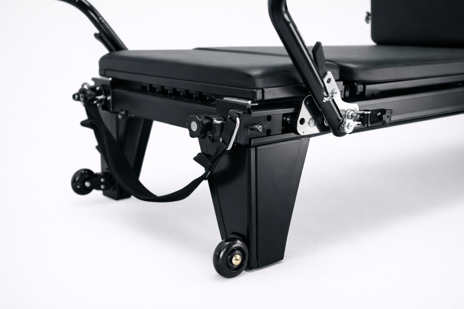 The Virtù Line Reformer TRAMONTO