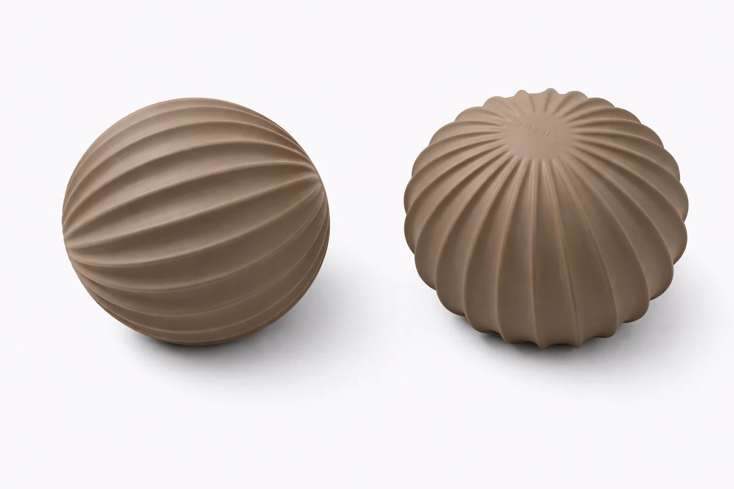 The Virtù Line Form Ball