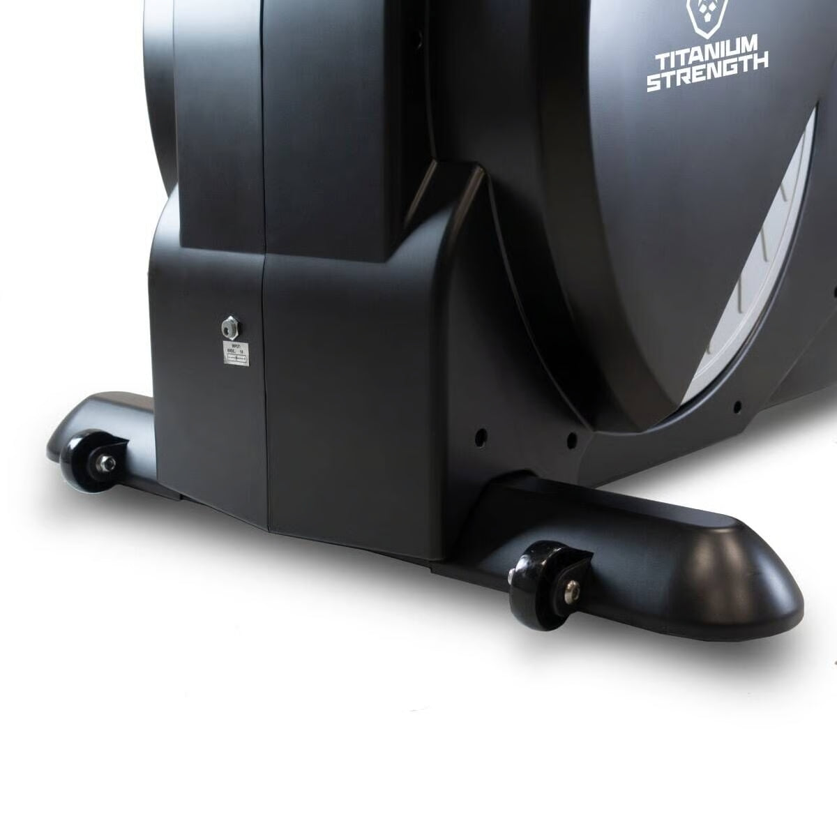Titanium Strength Crosstrainer Performance Series CT900