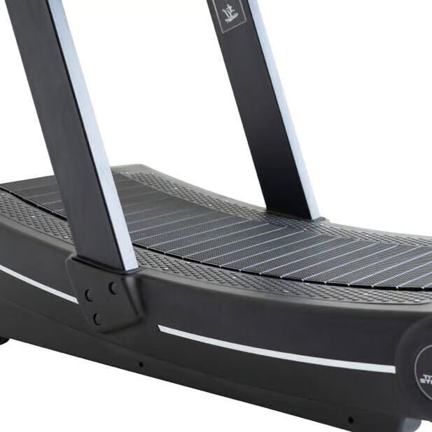 Titanium Strength Laufband CurvedRunner