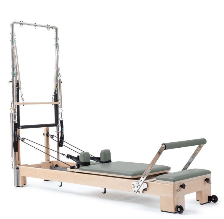 Elina Pilates Lignum Reformer mit Half Cadillac
